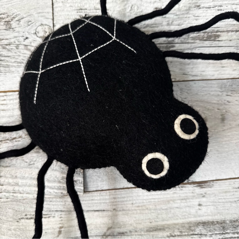 Spider Halloween decor - Picture 2 of 10